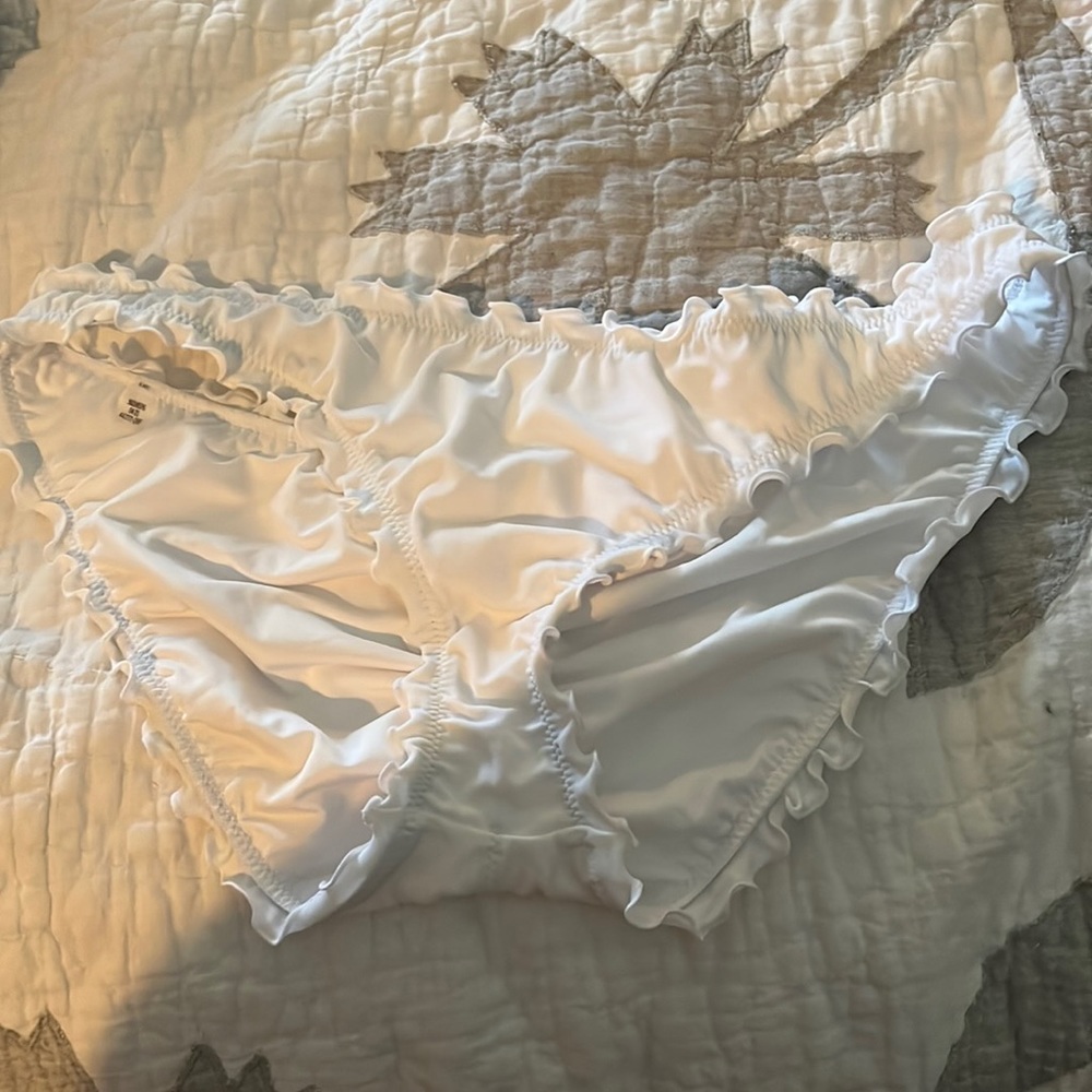 Womens white ruffle swim bottoms